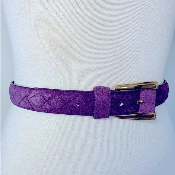 Purple quilted suede belt with gold hardware size 30” - Picture 2 of 8